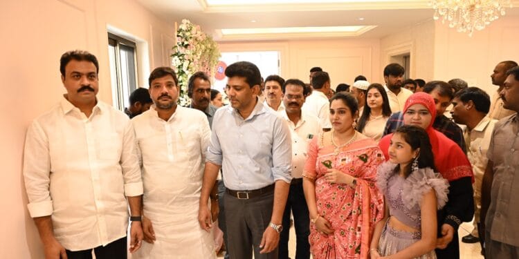 Dr. Pemmasani Chandrasekhar inaugurating Skin Perfect Hospital Guntur in Kothapet