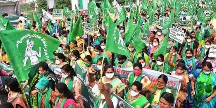 Amaravati farmers waiting for development as Kokapet in Hyderabad reaches ₹100 crore per acre driven by IT growth