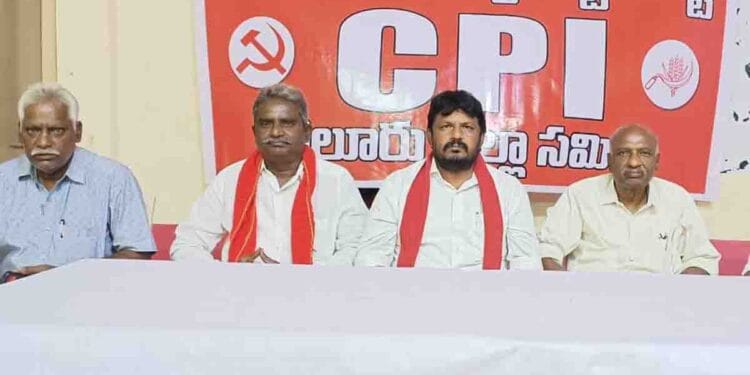 CPI State Secretary Gujjula Eswaraiah addressing a press conference in Eluru criticizing US attacks and announcing protest programmes.