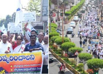 Journalists participating in the Chalo Vijayawada Journalists Rally from Raghavaiah Park to Tummalapalli Kalakshetram in Vijayawada