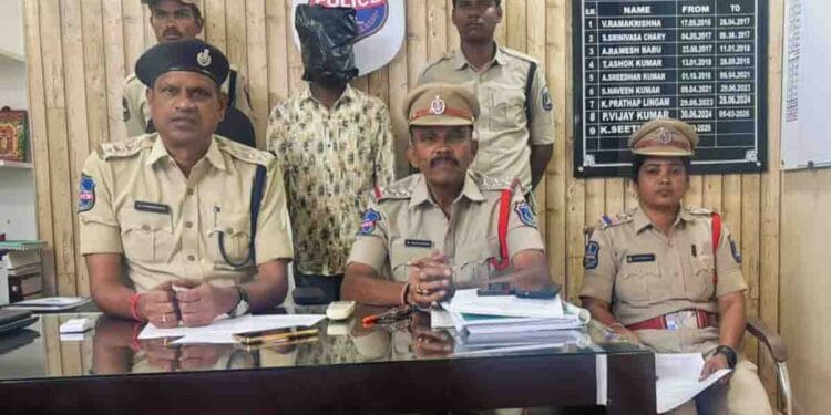 Police investigating murder case where husband killed wife over suspicion in Shadnagar