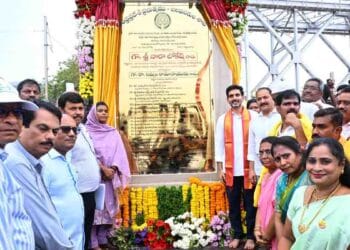 Nara Lokesh laying foundation stone for flood protection wall project in Tadepalli