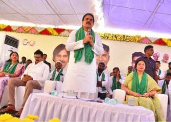 Nadendla Manohar inspecting paddy procurement centre in Nellore and interacting with farmers