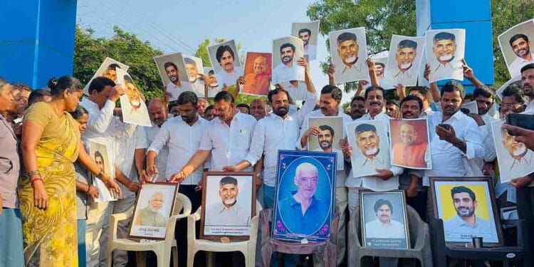 Paritala Sriram at RDT Hospital celebration after FCRA renewal