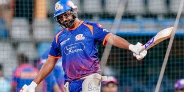Rohit Sharma leading Mumbai chase against Kolkata in IPL