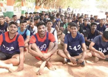 Indian Air Force Agniveer Vayu Recruitment Rally candidates gathering at Acharya Nagarjuna University in Guntur district