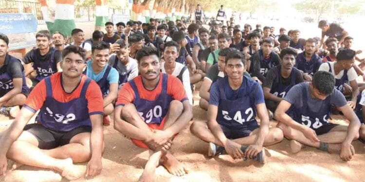 Indian Air Force Agniveer Vayu Recruitment Rally candidates gathering at Acharya Nagarjuna University in Guntur district