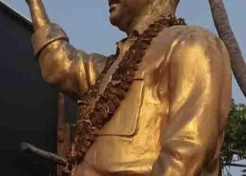 YSR statue vandalised in Narasapuram village