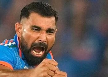 Mohammed Shami bowling against Sunrisers Hyderabad IPL match