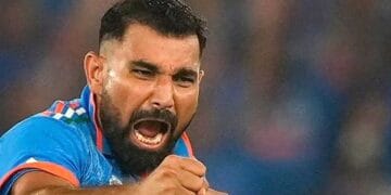 Mohammed Shami bowling against Sunrisers Hyderabad IPL match